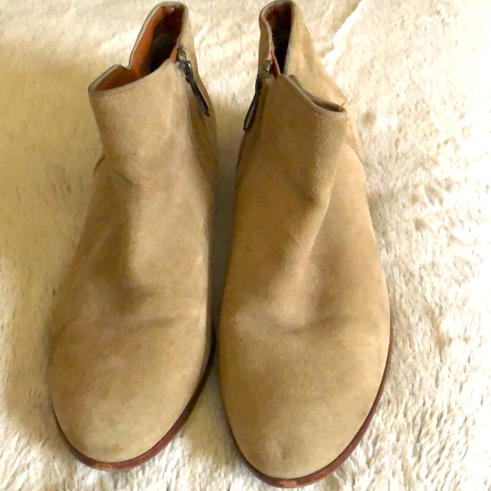 Sam Edelman Short Boots 7.5 Taupe Suede